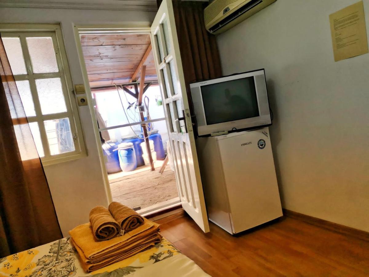 Отель Casa Ioana Костинешти Экстерьер фото