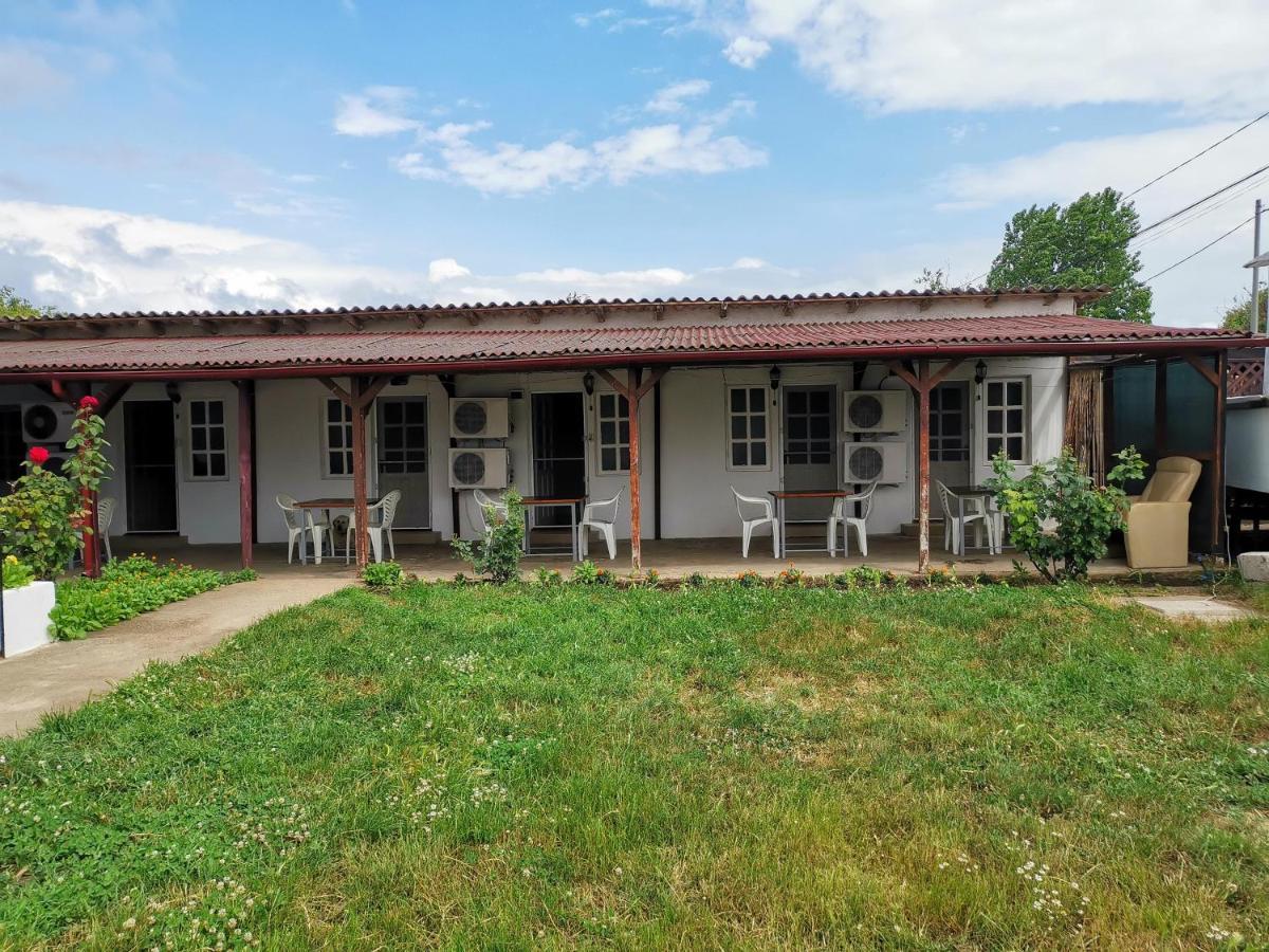 Отель Casa Ioana Костинешти Экстерьер фото
